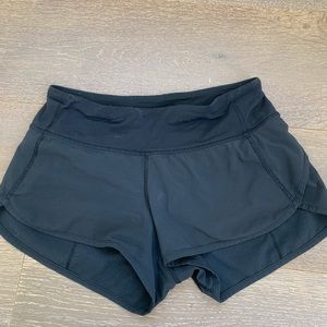 LULULEMON Speed Short in Black